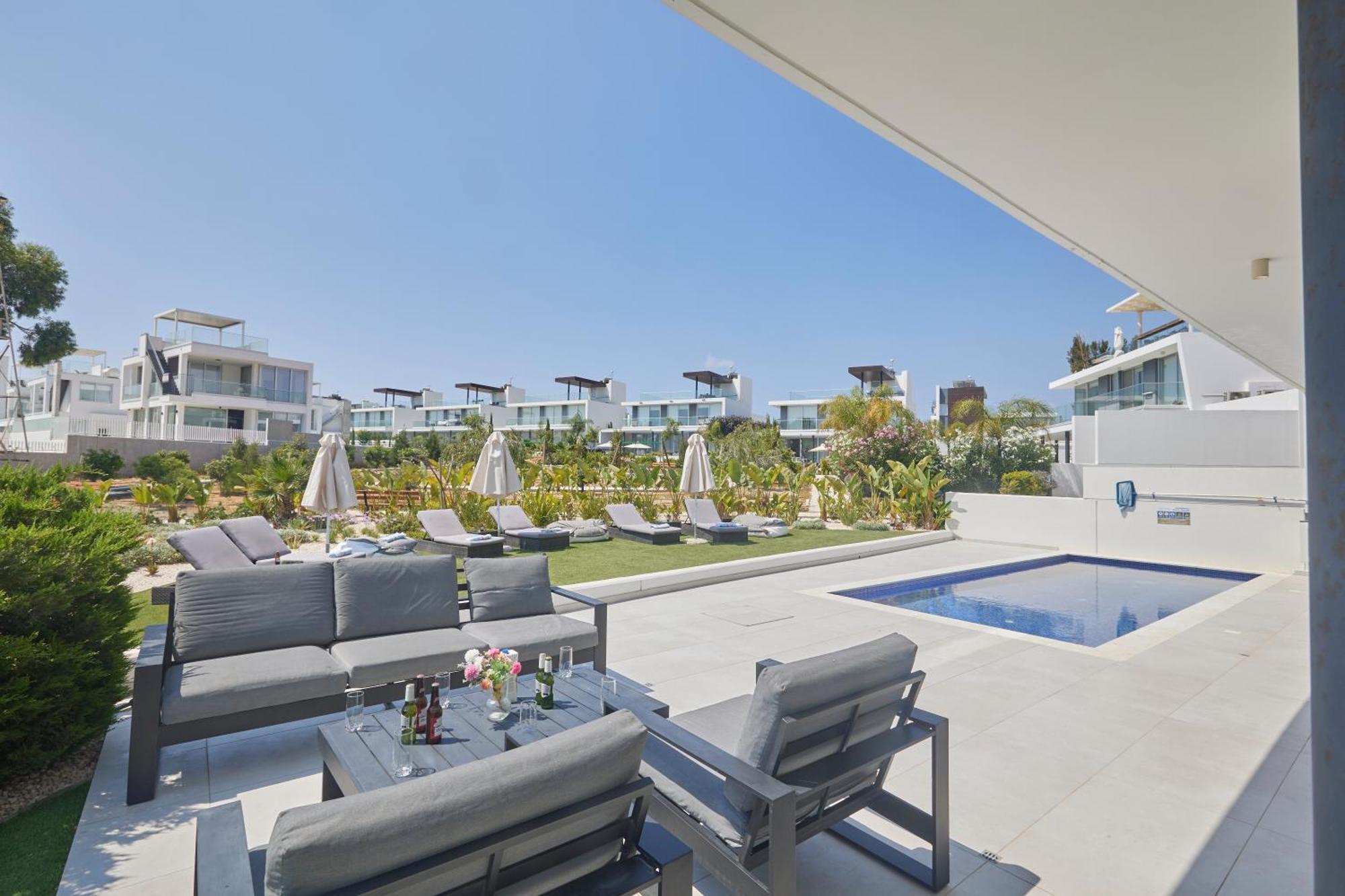 Olivine Pearl Villas 普罗塔拉斯 外观 照片